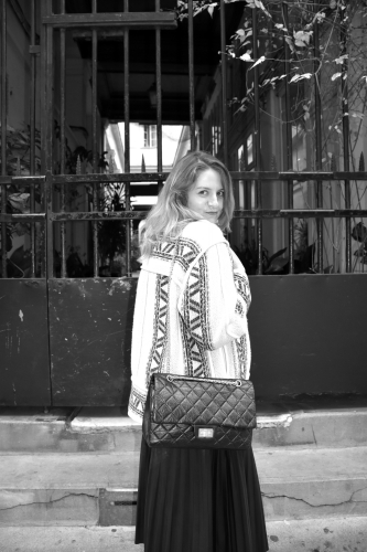 dillon isabel marant,manteau dillon isabel marant,blog mode,dillon coat isabel marant,adidas,chanel,2.55 chanel,gracia jeans,jupe plissée,pleated skirt