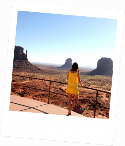 ba&sh,robe delphine ba&sh,robe dentelle jaune ba&sh,blog mode,monument valley,blog voyage,the view,the view hotel,the view hotel monument valley,monument valley trading post medicine wheels,medicine wheels,navajo medicine wheel