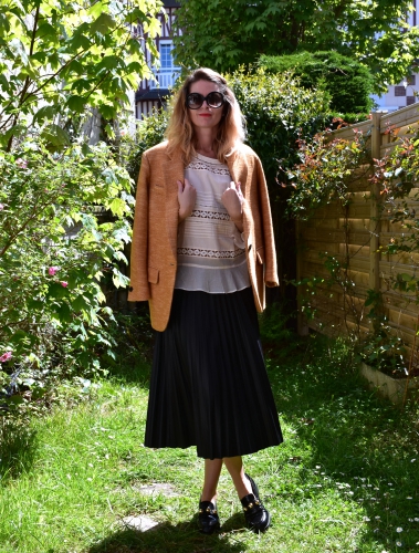 magali pascal,garcia jeans,pleated skirt,jupe plissée cuir,blog mode,vanessa bruno,isabel marant,2.55 chanel