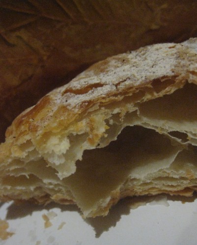 poilâne,galette sacrée à la myrrhe et à l'encens,galette sacrée à la myrrhe et à l'encens poilâne,paris,food,meilleure galette des rois paris,galette des rois,meilleure boulangerie paris,michèle gay