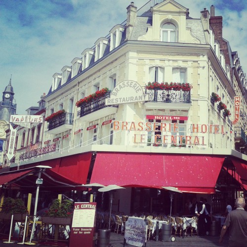 nuxe,nuxe sun,martine lambert,glace martine lambert,restaurant les mouettes trouville,le comptoir et la table deauville,deauville,trouville,normandie,week end à deauville,week end à trouville,missfashion parcourt le monde,pâtisserie charlotte corday trouville,le central trouville,hôtel le central trouville,les vapeurs trouville,restaurant les vapeurs trouville,les quatre chats trouville,restaurant les quatre chats trouville,normandy barrière deauville,le normandy deauville