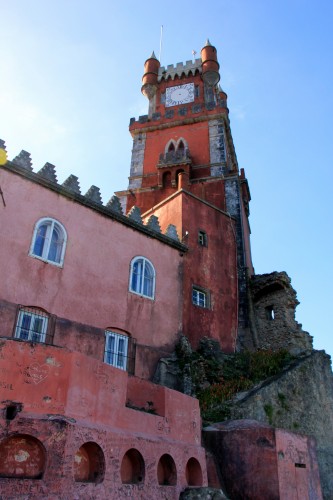 hermes,carré tigre du bengale hermes,airbnb,bairro alto,voyage,blog voyage,lisbonne,week end à lisbonne,bonnes adresses à lisbonne,portugal,sintra,unique allure,k jacques,caravelle k jacques,comptoir des cotonniers,blog mode,belem,pasteis de belem,palais national de pena,palais de pena sintra,palacio de pena sintra,palacio de pena,castelo da pena